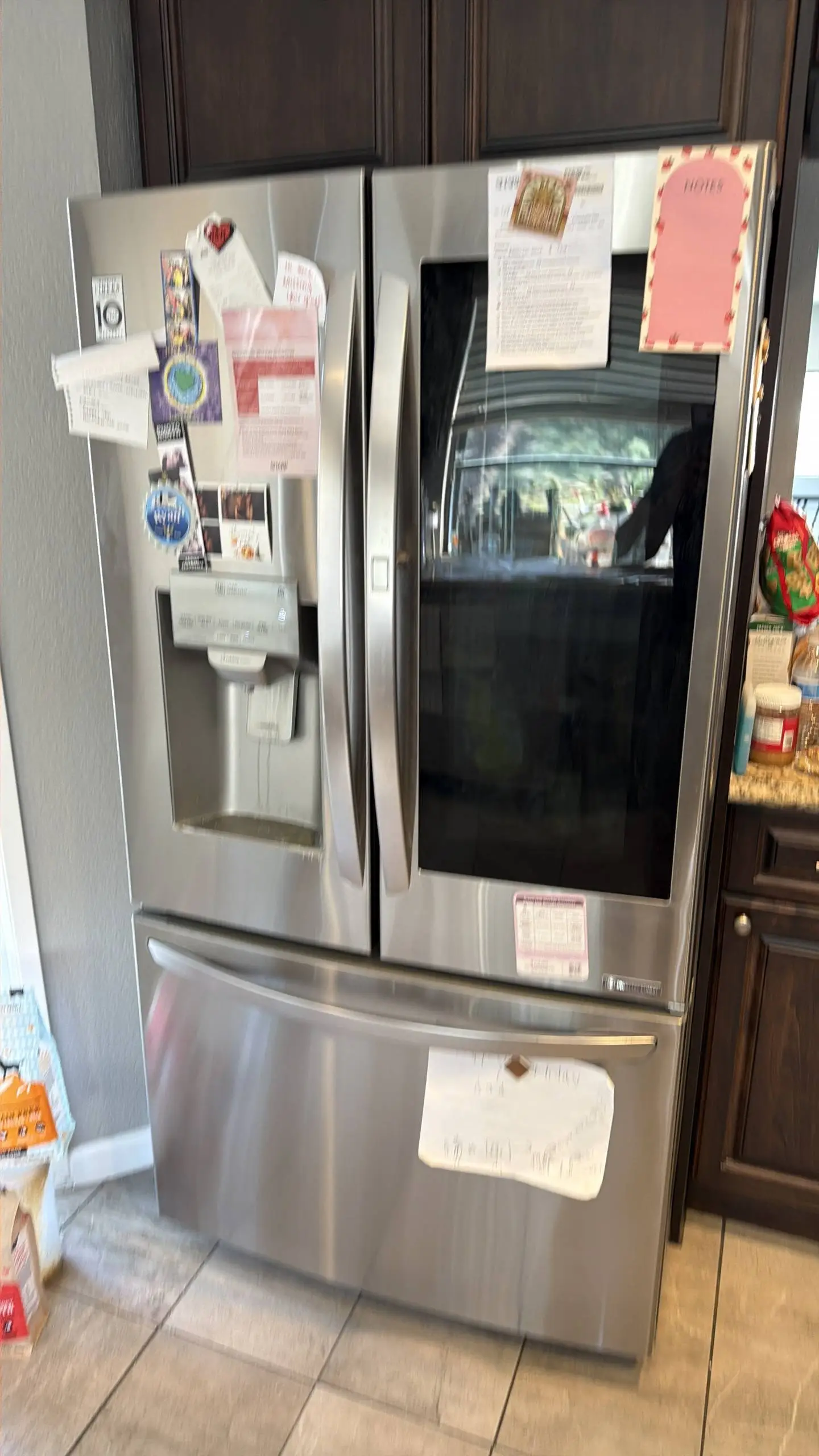 LG Refrigerator Door Is Not Sealing Properly — Possible Door Gasket or Hinge Problems